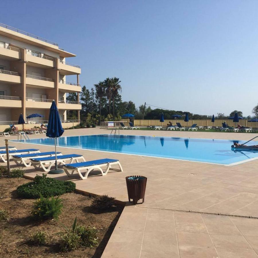 Apartamento Em Quinta Da Barracuda 알부페이라 외부 사진