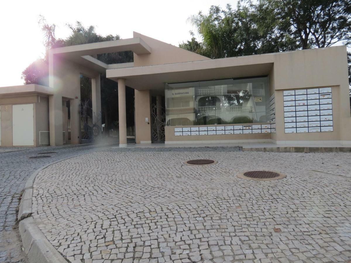 Apartamento Em Quinta Da Barracuda 알부페이라 외부 사진